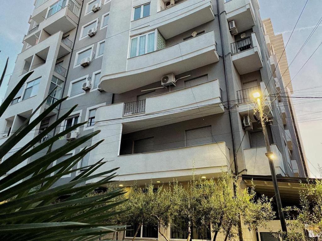 Lunasol Seaside Apartments Durres Ngoại thất bức ảnh