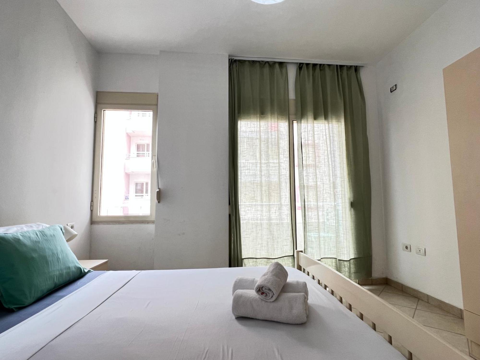Lunasol Seaside Apartments Durres Ngoại thất bức ảnh