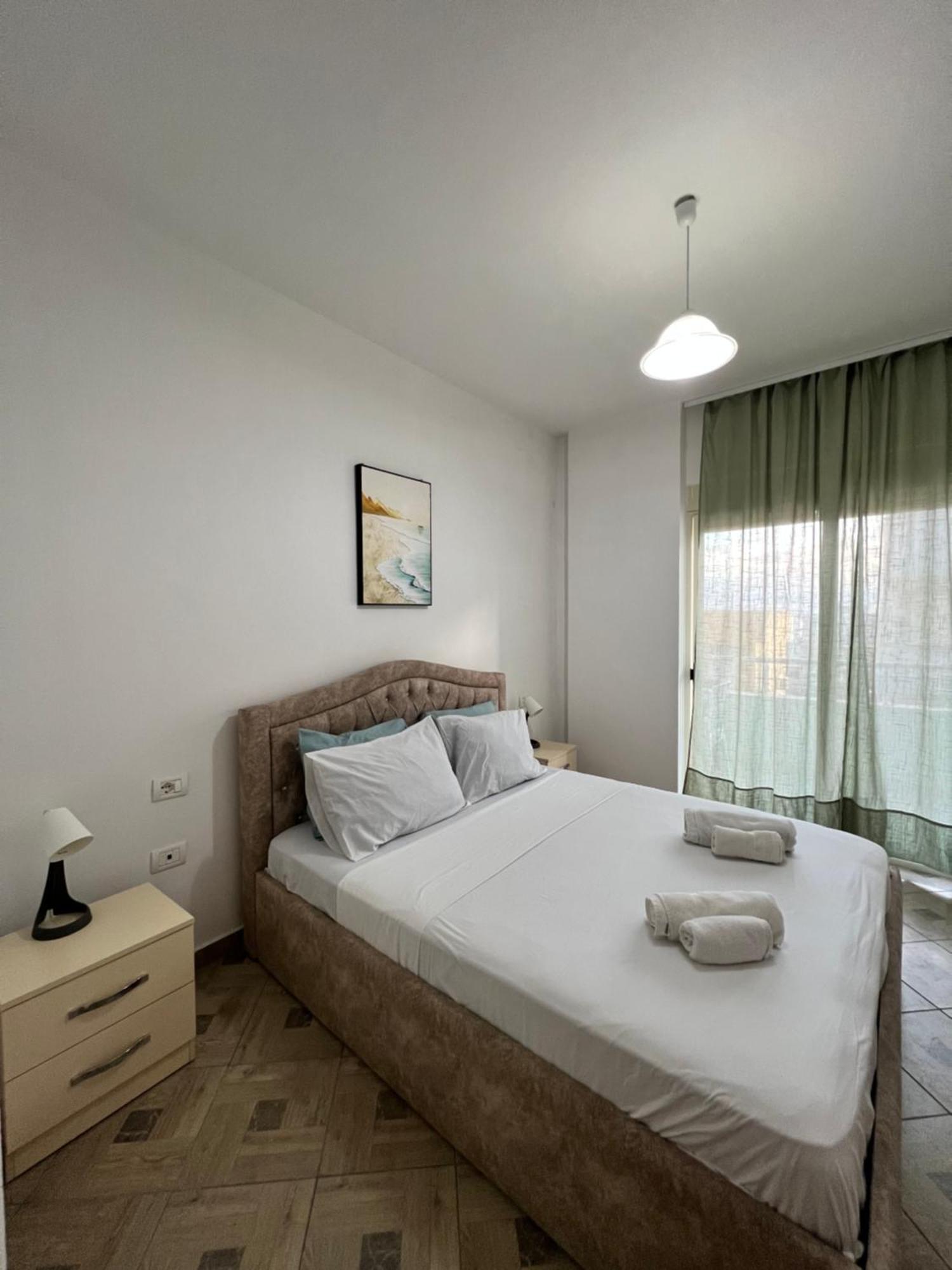Lunasol Seaside Apartments Durres Ngoại thất bức ảnh