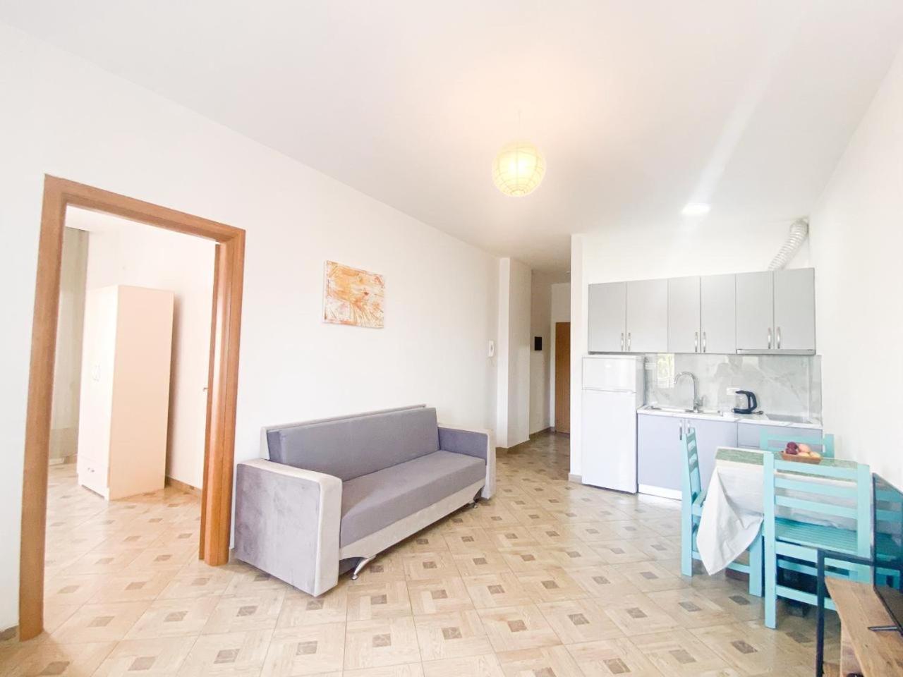 Lunasol Seaside Apartments Durres Ngoại thất bức ảnh