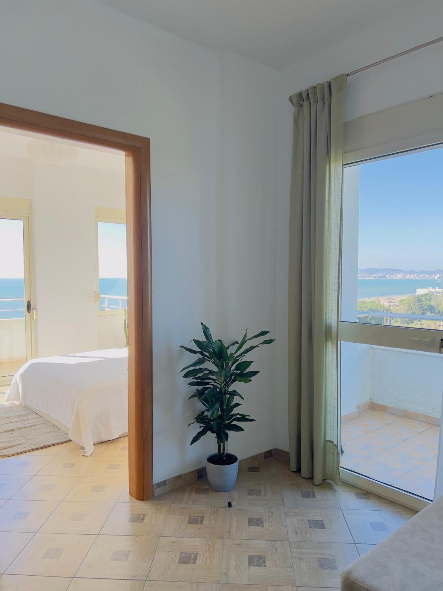 Lunasol Seaside Apartments Durres Ngoại thất bức ảnh